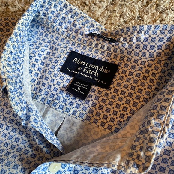 Men’s short sleeve button up shirt - Picture 1 of 7